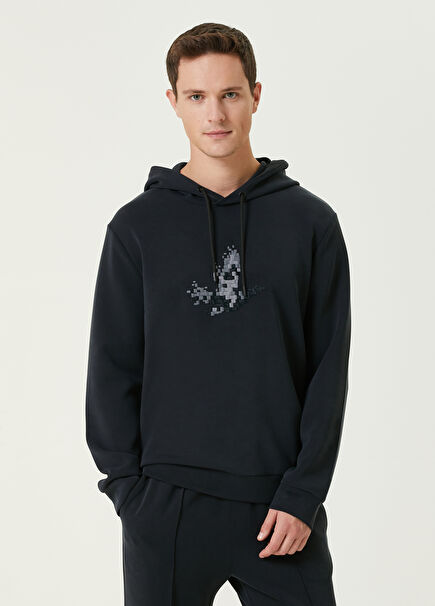 Siyah Kapüşonlu Piksel Kaz Nakışlı Sweatshirt