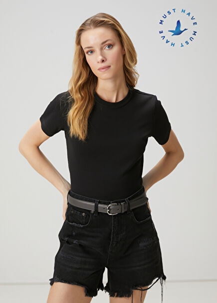 Black Basic T-Shirt