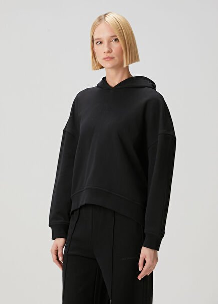 Siyah Kapüşonlu Sweatshirt