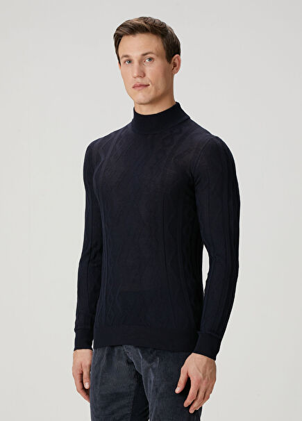 Lacivert Geometrik Jakarlı Yün Kazak