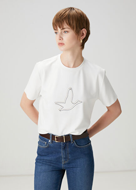 Kırık Beyaz Logo Detaylı T-shirt
