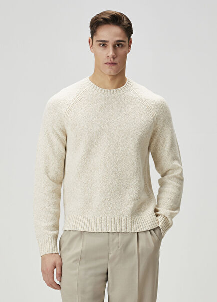 Bej Beyaz Yün Kazak