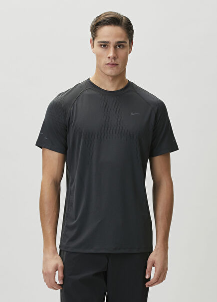 Stride Plus Dri-FIT ADV Black T-shirt