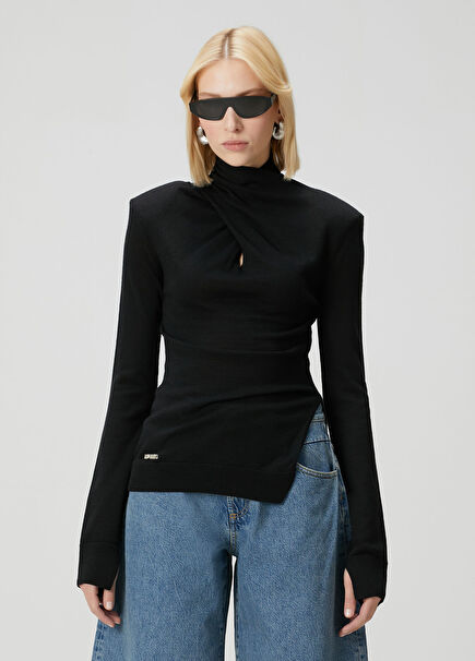 Siyah Drape Detaylı Yün Bluz