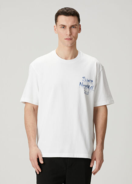 Beyaz Slogan Baskılı T-shirt