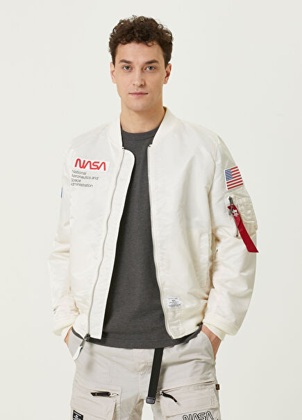 Kırık Beyaz Yazı Baskılı Mont