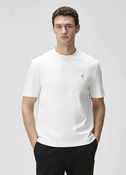 Beyaz Logolu T-shirt