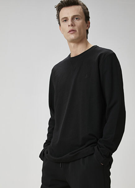 Black Long Sleeve T-Shirt