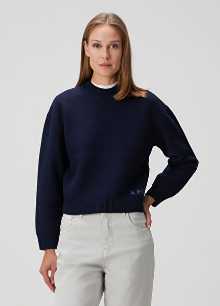 Esther Lacivert Yün Kazak