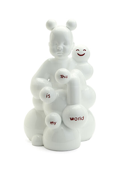 This Is My World Beyaz Heykel