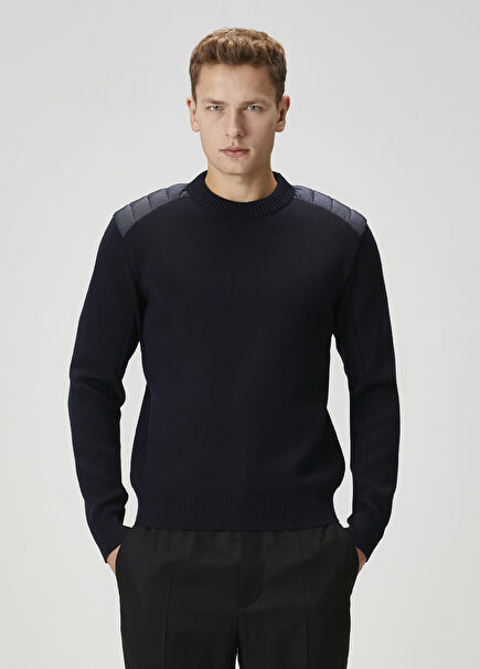 Lacivert Kapitone Detaylı Kazak