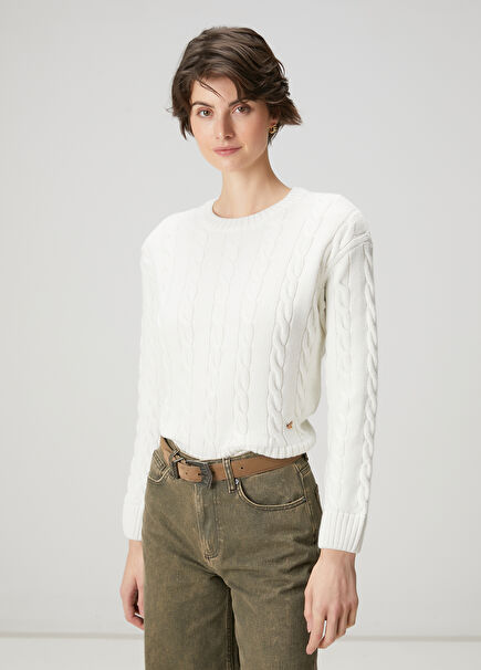 Kırık Beyaz Saç Örgü Yün Kazak