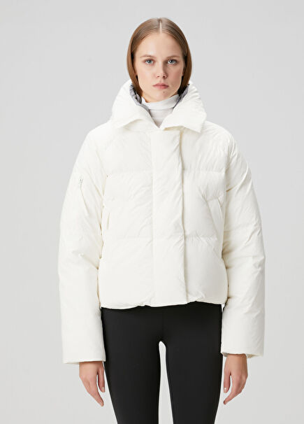 Chilliwack Beyaz Kapüşonlu Puffer Mont