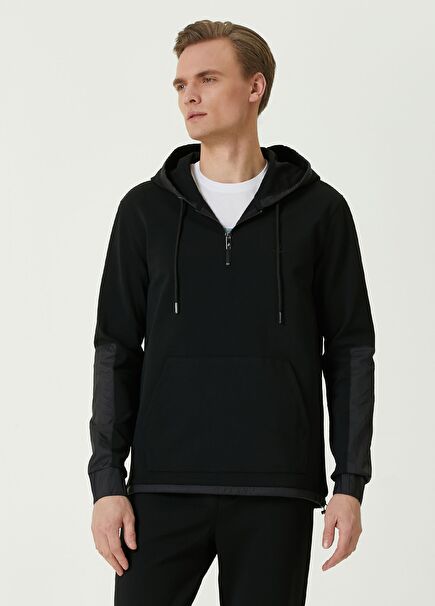 Siyah Kapüşonlu Mikro Garnili Sweatshirt