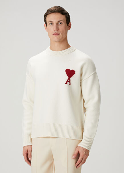 Kırık Beyaz Logo Jakarlı Yün Kazak