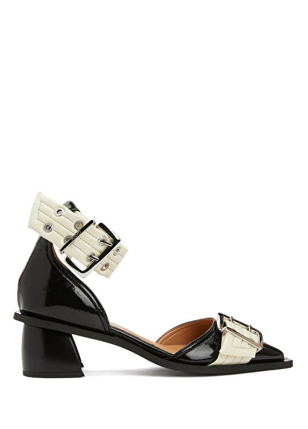 Feminine Buckle Black Cream Pumps