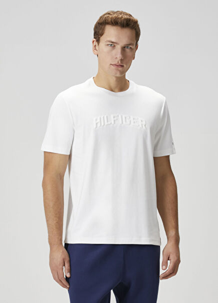 Beyaz Logo Detaylı T-shirt