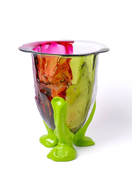 Amazonia M Green Fuchsia Vase