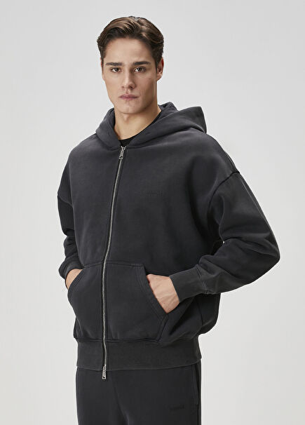 Siyah Kapüşonlu Sweatshirt