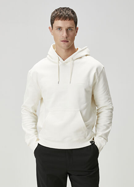 Beyaz Kapüşonlu Sweatshirt