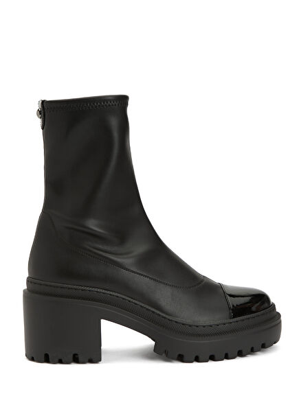 Lionora Siyah Kadın Bot