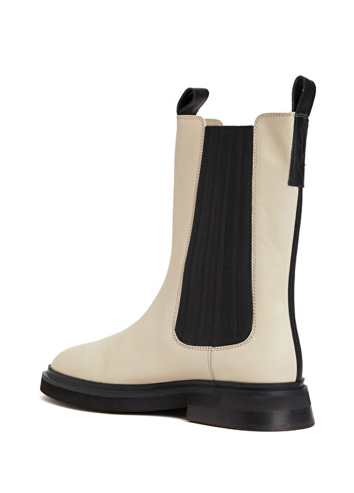 Kırık Beyaz Kadın Bot - Görsel 4