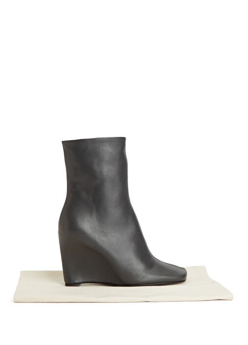 Ami Paris Kadın Bot - Görsel 7