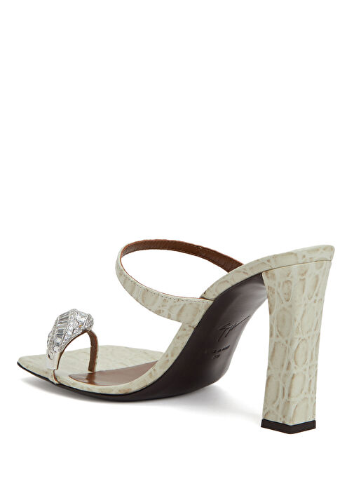 Intriigo Beyaz Deri Topuklu Terlik - Görsel 4