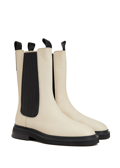 Kırık Beyaz Kadın Bot - Görsel 3