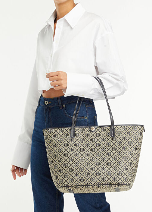 新品未使用】Tory Burch ネイビースカート tory sports 新品未使用