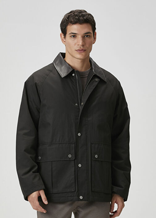 Siyah Yakası Deri Garnili Mont