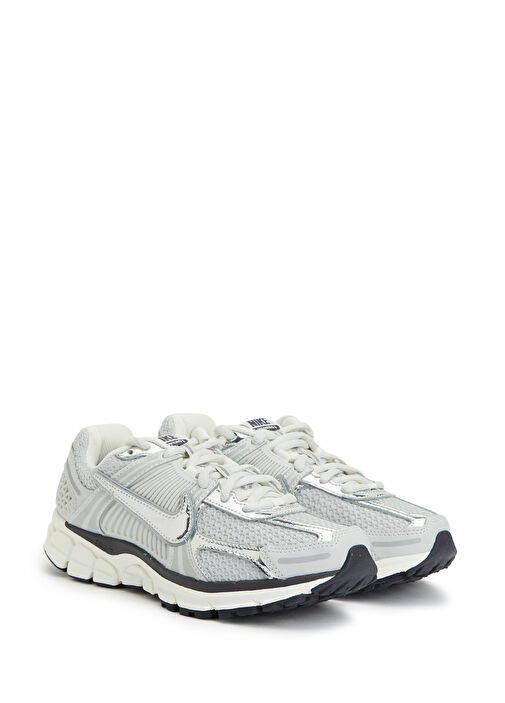 Zoom Vomero 5 Gri Kadın Sneaker - Görsel 3