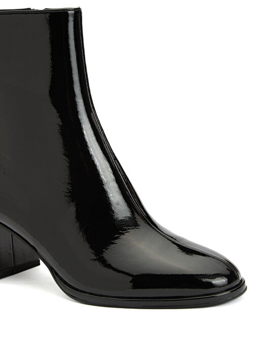 Siyah Parlak Kadın Bot - Görsel 6