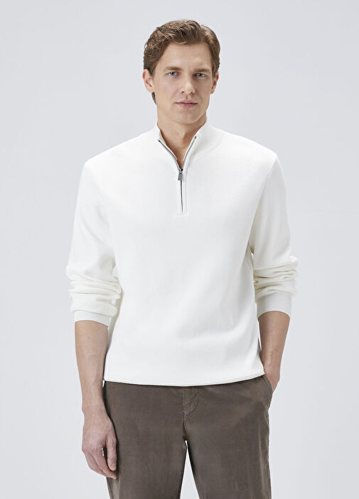 Ekru Yakası Fermuarlı Kazak