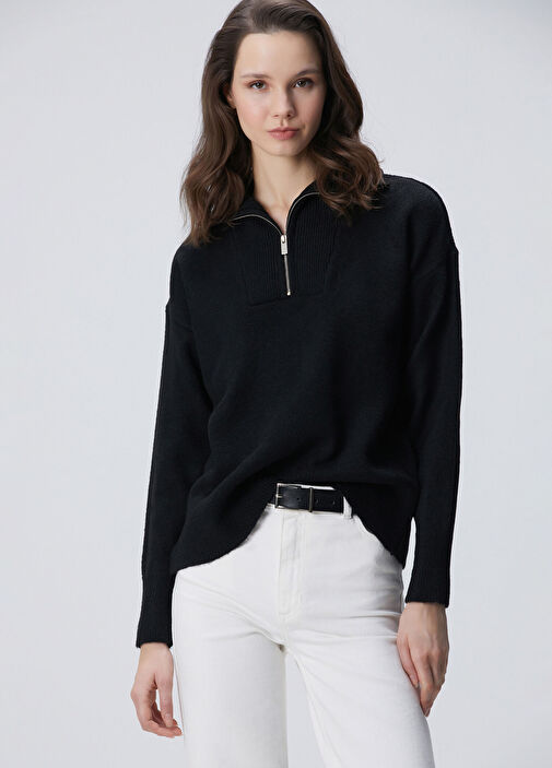 Siyah Dik Yaka Fermuarlı Uzun Kol Kazak