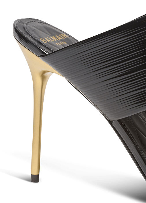 Siyah Gold Kadın Deri Terlik - Görsel 5