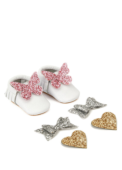 Beyaz Aksesuar Detaylı Kız Bebek Deri Ayakkabı - Görsel 3