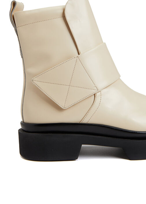 Kırık Beyaz Kadın Deri Bot - Görsel 7