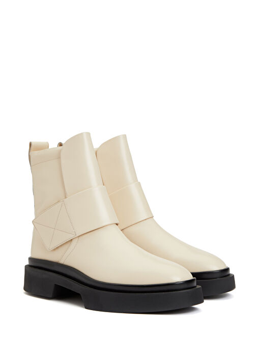 Kırık Beyaz Kadın Deri Bot - Görsel 3