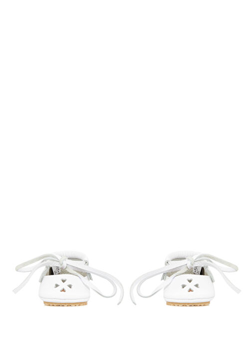 Beyaz Püskül Detaylı Kız Bebek Deri Ayakkabı - Görsel 4