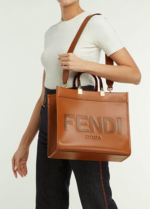 バッグ FENDI Fendi Kahverengi Kadın Sunshine Medium Kahverengi Logolu Kadın