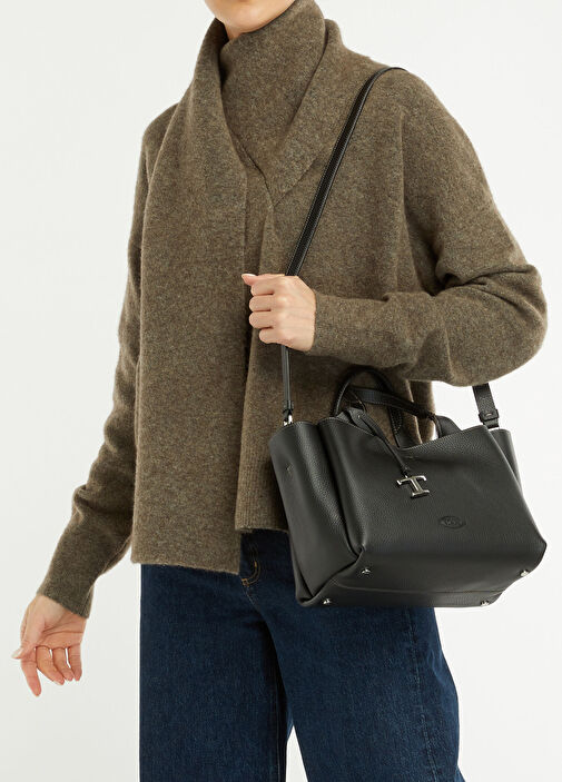 Tod's - Black Logo Detailed Women's Leather Bag