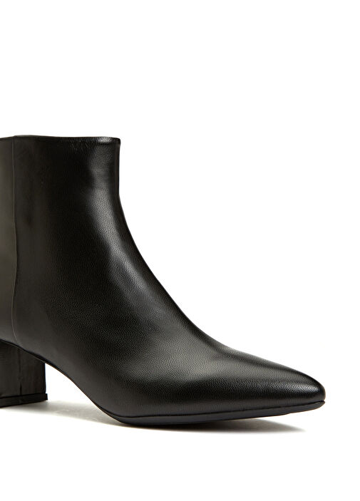 Siyah Kadın Bot - Görsel 7