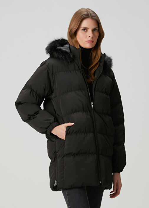 Siyah Kapüşonlu Puffer Mont