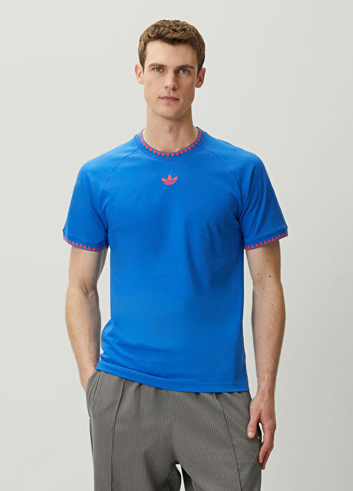 Adidas Mavi Erkek Mavi Özel Yakalı Çizgi Detaylı T-shirt 1966431