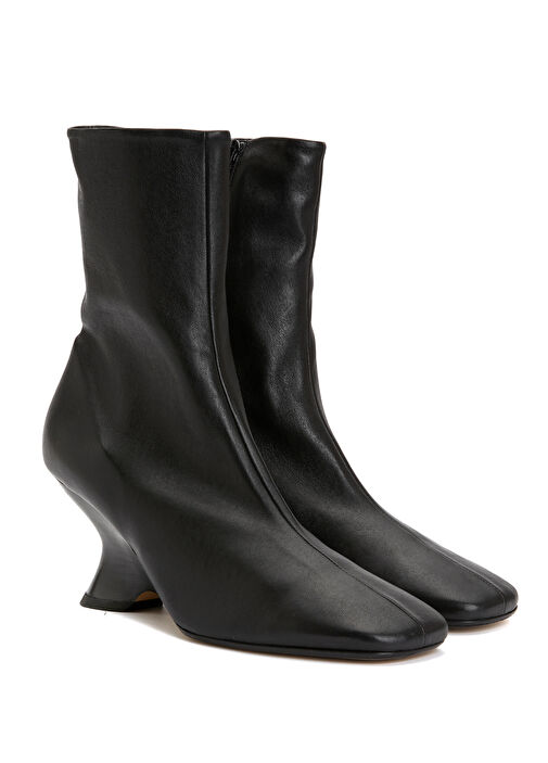Siyah Kadın Bot - Görsel 3