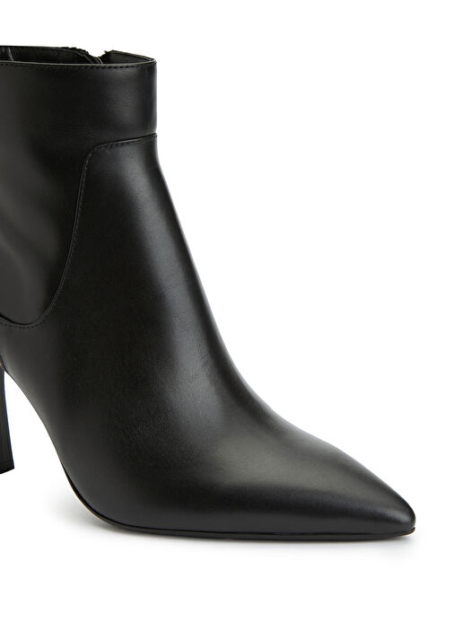 Siyah Kadın Bot - Görsel 7