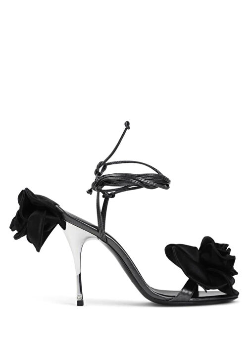 Siyah Çiçek Patchli Deri Topuklu Ayakkabı - Görsel 2