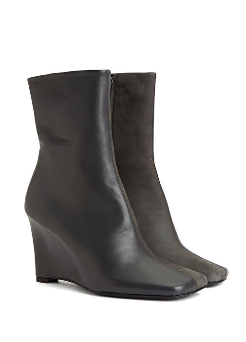 Ami Paris Kadın Bot - Görsel 3