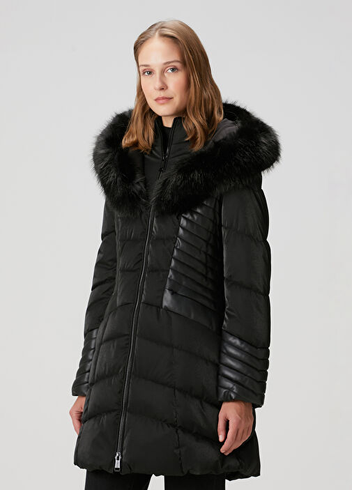 Guess Siyah Kadın New Oxana Siyah Kapüşonlu Mont 1777777 | Beymen